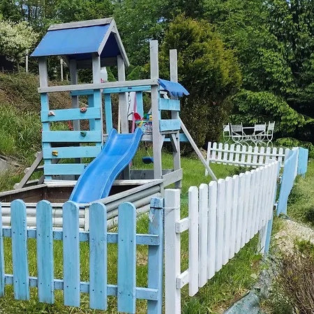 Modernes In Mit Grossem Garten By Interhome Kiczora